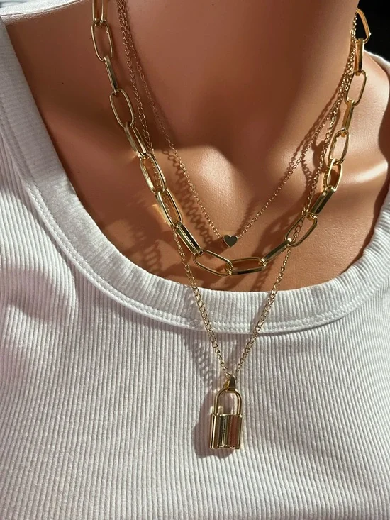 GOLD PLATED LOCK CHAIN PENDANT LAYERED NECKLACE - Picture 4 of 5